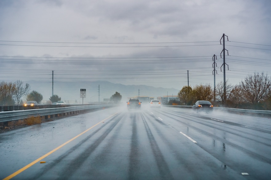 How California's Rainy Season Increases Risk of Truck Jackknife Accidents